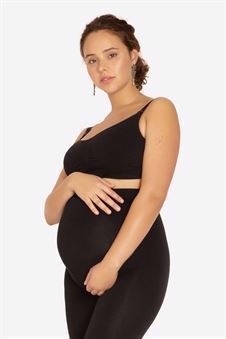 Black maternity leggings for pregnant women - In Organic bamboo - In Organic bamboo - seen on model 