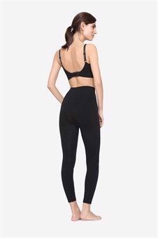 Maternity shaping leggings, seen from behind