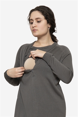 Grey breastfeeding dress with pockets and zipper nursing opening in Merino wool - with breastfeeding access