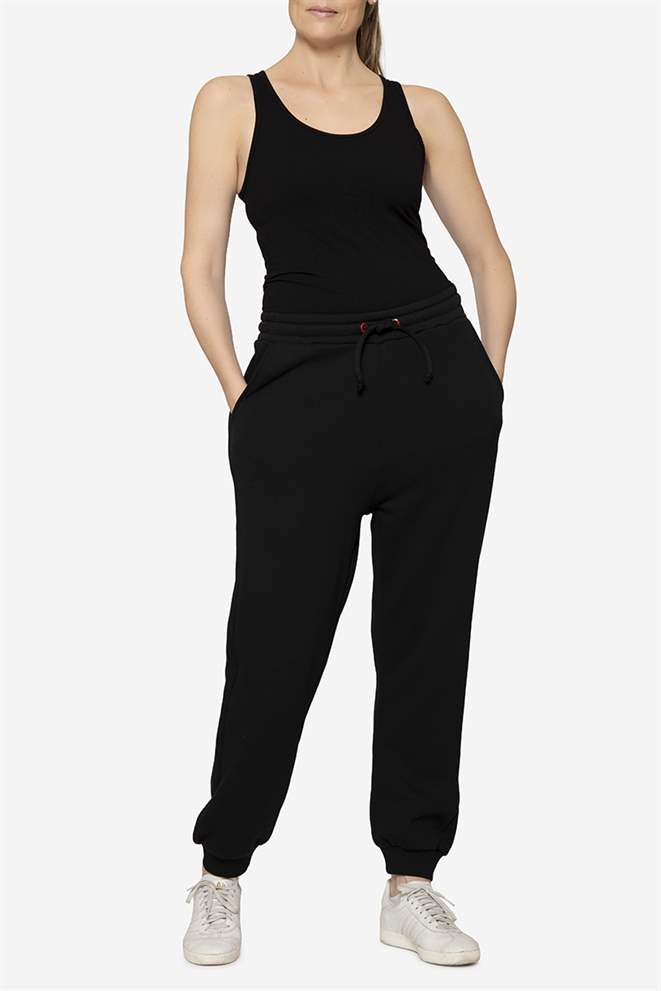 Black sweatpants in 100% GOTS-certified cotton - Front view