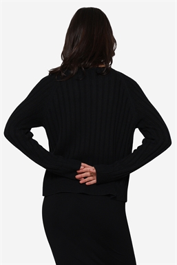 Black nursing blouse in rib knit and Merino wool - Seen from behind