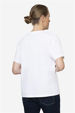 White nursing blouse in 100% Orgainc cotton - seen from behind