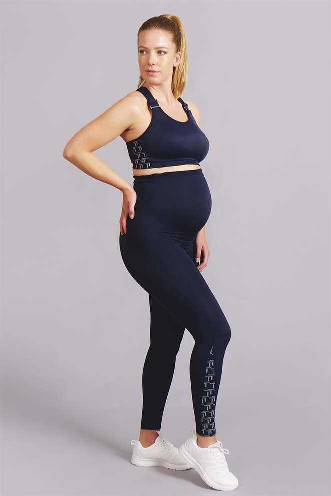 Mami Sports Tights - Seen with pregnant belly